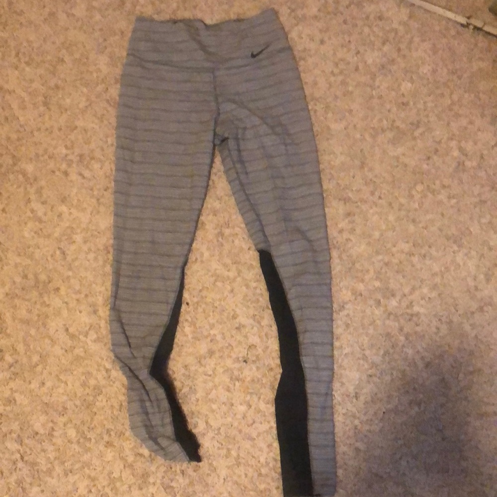Nike leggings